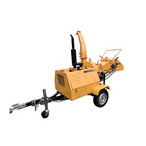 KRAFTIG FLISMASKIN MED 40 HP DIESEL BOGSERBAR